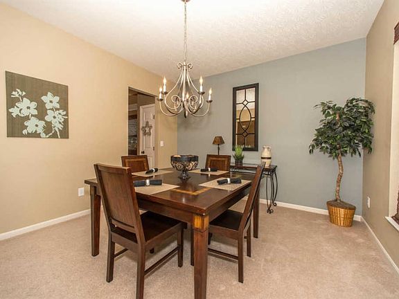 3rd image of 1197 E Glen Echo Ln