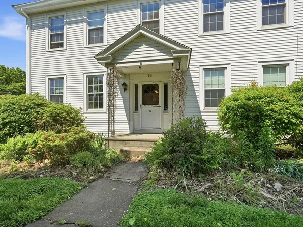 15 Main St, Hatfield, MA 01038