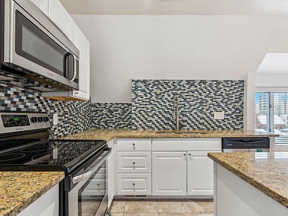 3rd image of 475 E 9th Ave #3