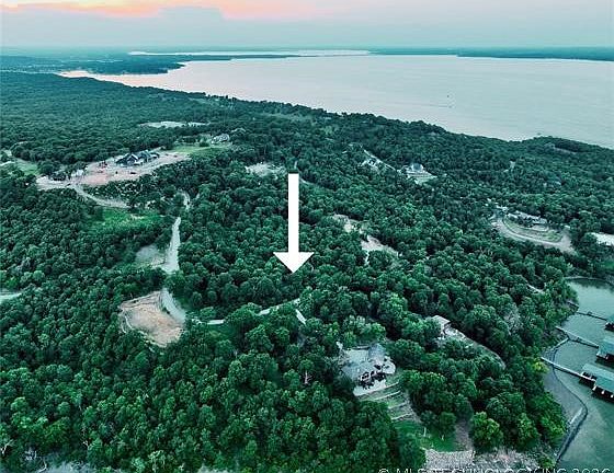 2nd image of 304 Stone Ridge Rd