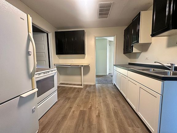5th image of 106 Battle Creek Ave #1