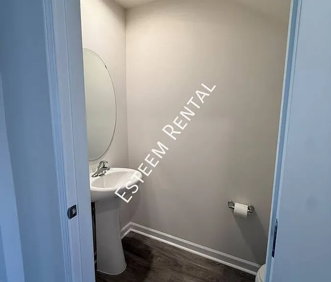 135 Palm Dr — Photo 6
