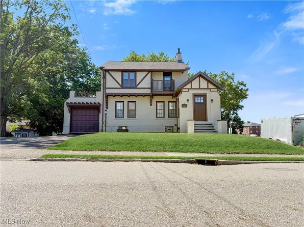 1610 20th St NW, Canton, OH 44709