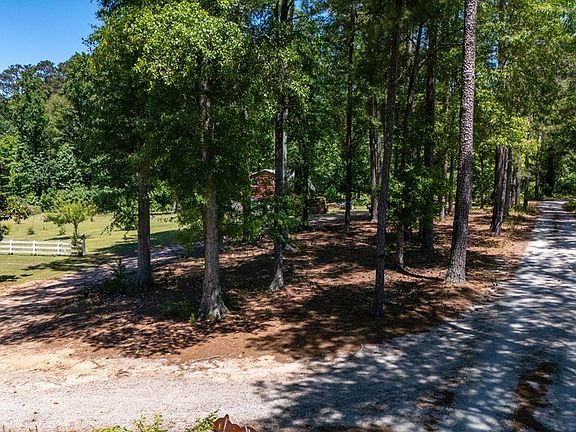 2nd image of 1268 Welcome Rd