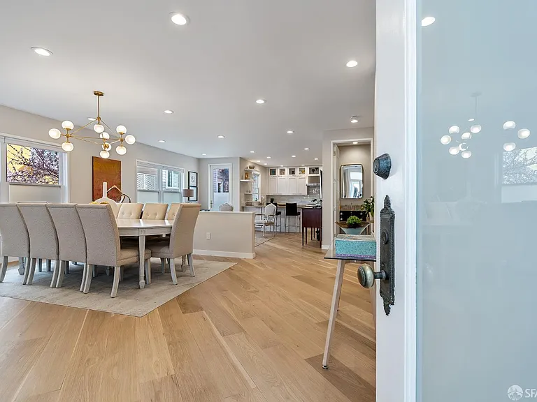1159 Pacific Ave — Photo 2