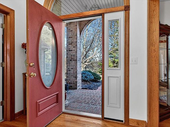 4th image of 35 Taliaferro Dr