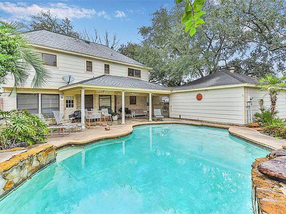 2nd image of 18003 Oakworth Dr