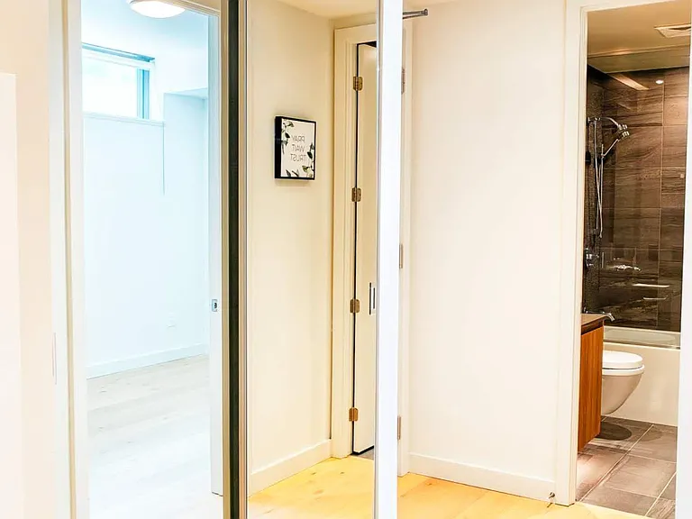 81 Wellesley St E #1005 — Photo 14