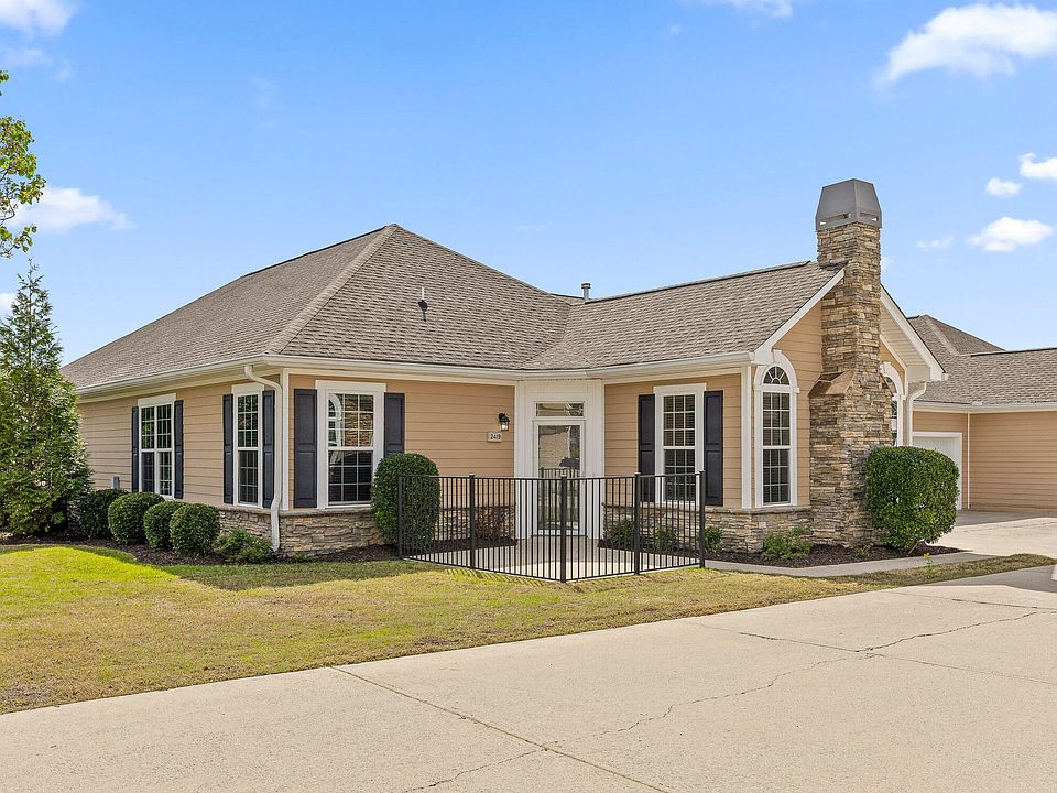 1st image of 2419 Baskette Way