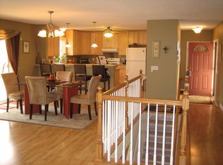 14884 Dundee Ave, Apple Valley, MN 55124