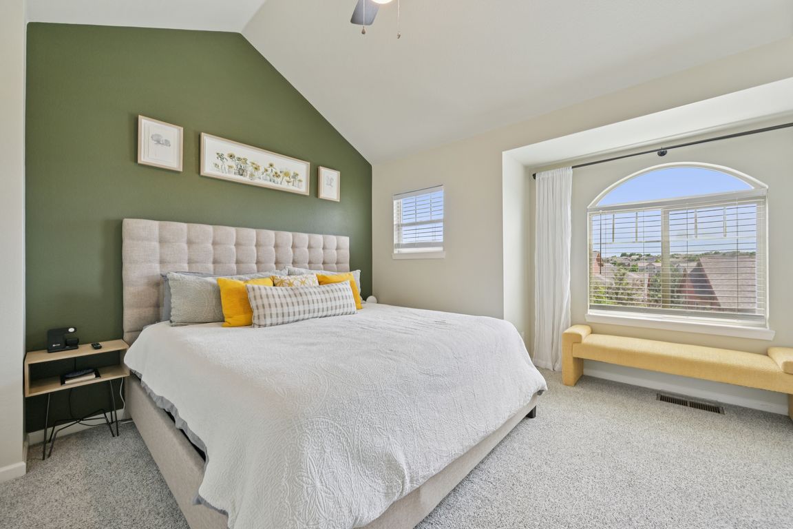 next background image