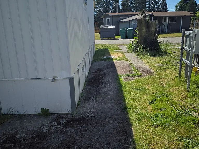 R04000MA-Mobile Haven Senior Park — Photo 45