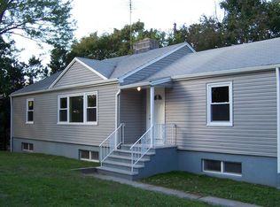 5 Greenway Ln, West Paterson, NJ 07424