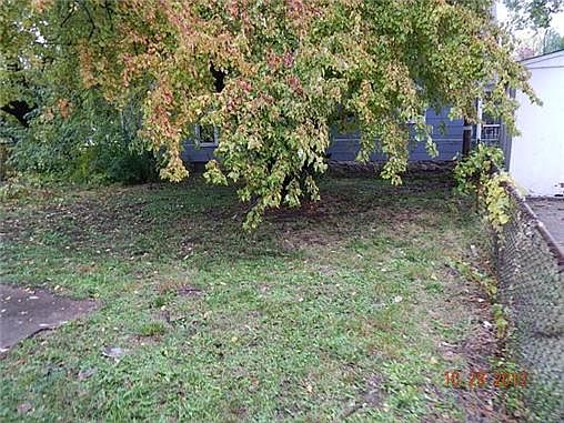 2nd image of 327 Barat Ave