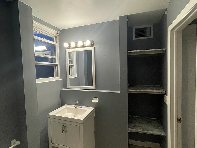246 McBride Ave #2 — Photo 9