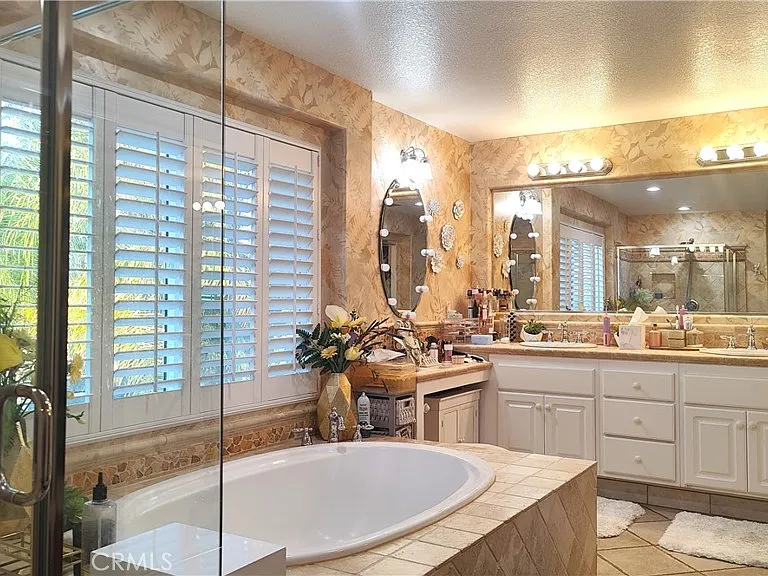 1589 Vandagriff Way — Photo 31