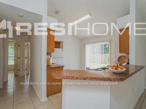 4th image of 1055 Forrest Dr