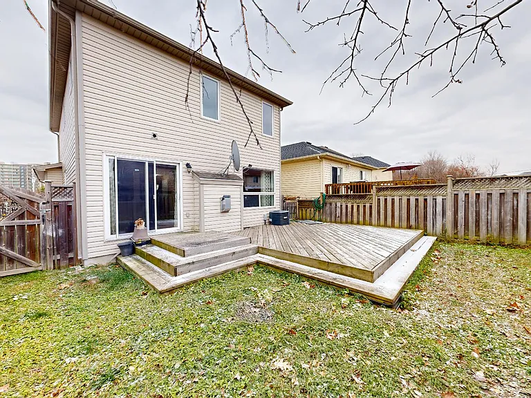 961 Blythwood Rd — Photo 36