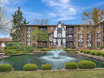 13616 Royal Ct APT 201, Crestwood, IL, 60418