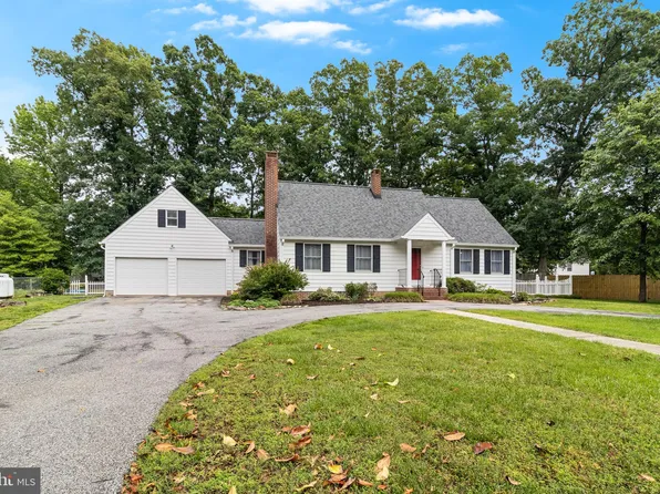36035 Army Navy Dr, Mechanicsville, MD 20659