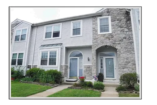 141 Hemlock Dr Photo 1