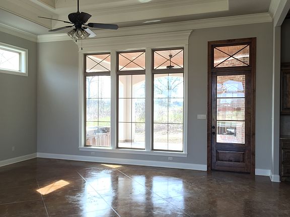 4th image of 122 N Montauban Dr