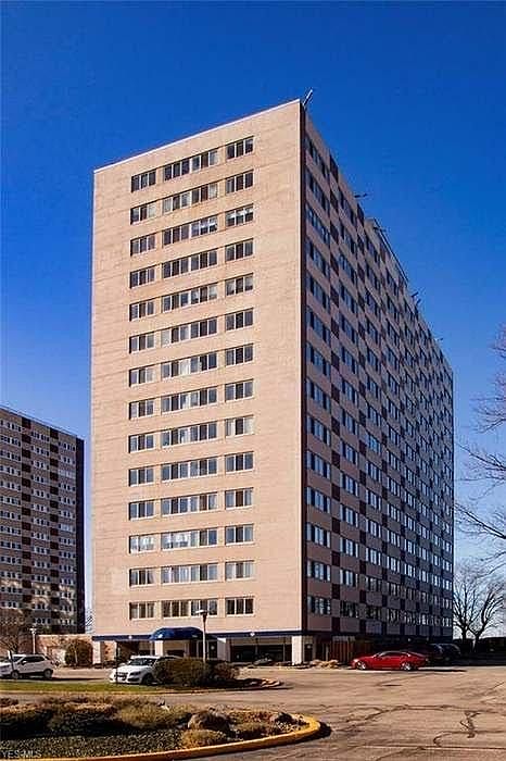 1st image of 12520 Edgewater Dr APT 201