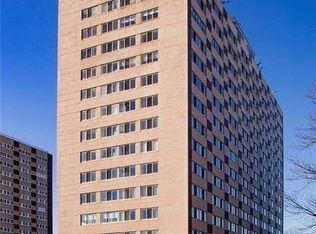 12520 Edgewater Dr APT 201, Lakewood, OH 44107