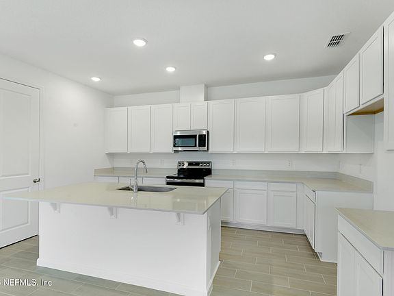 4th image of 1766 CARNELIAN Street