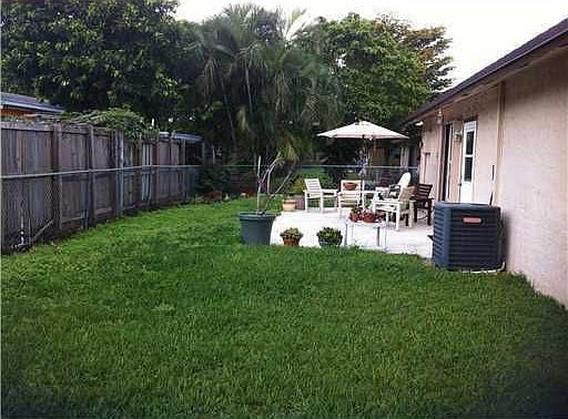 3rd image of 8160 SW 6th Ct
