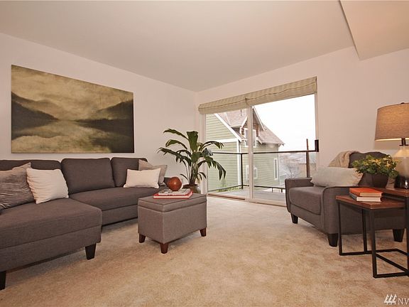 3rd image of 3022 SW Bradford St APT 106