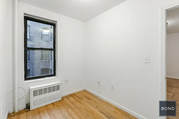 Rented by Bond New York | media 12