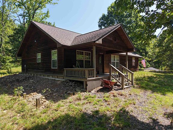 2nd image of 211 Simolin Ln