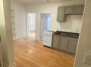 24 Charlton St #10604508, Worcester, MA 01608