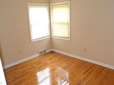 11778 Riverdale Redford Mi 48239 Realtor Com