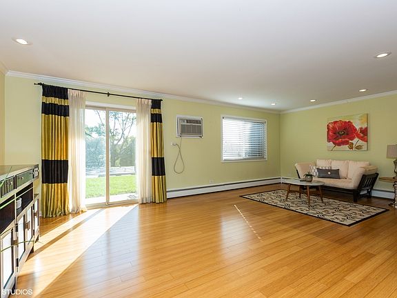 4th image of 5730 Concord Ln APT 8