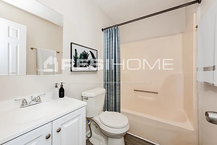 5552 Phillips Dr — Photo 5