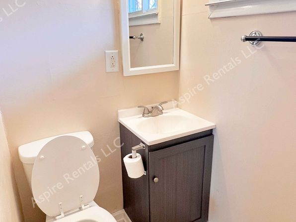 214 W Worley St #214