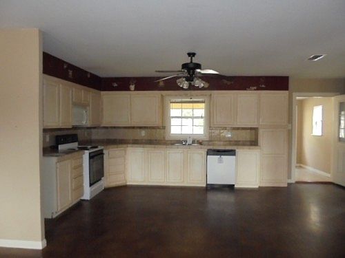3rd image of 20655 County Road 4129
