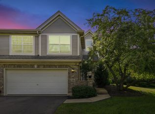 156 River Mist Dr, Oswego, IL 60543