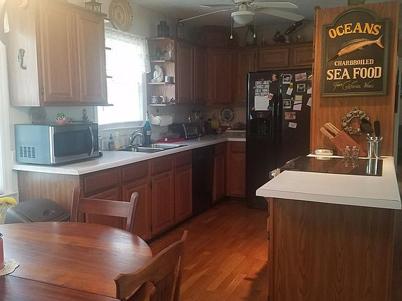 dinning room and kitchen