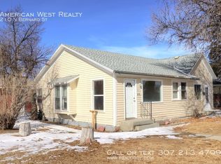 210 N Bernard St, Powell, WY 82435