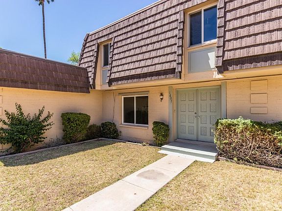 3rd image of 1607 E Malibu Dr