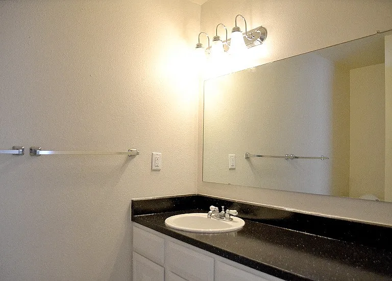 Canyon Crest — Photo 22