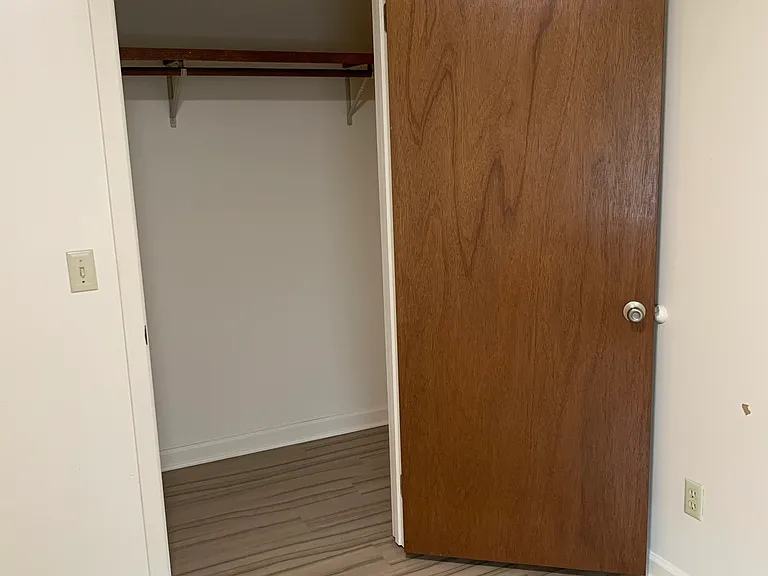 1029 Lawhorne Dr — Photo 10