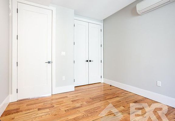 4th image of 246 Sullivan Pl #C5