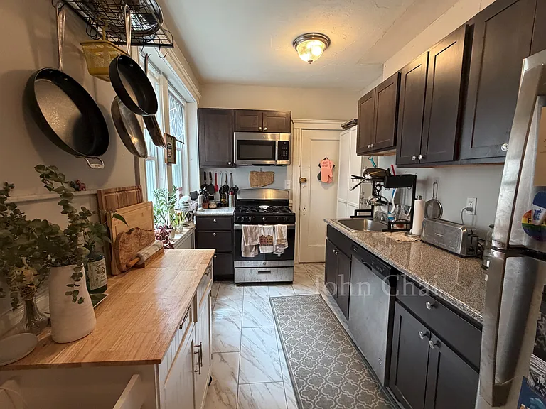 55 Linden St #12 — Photo 12