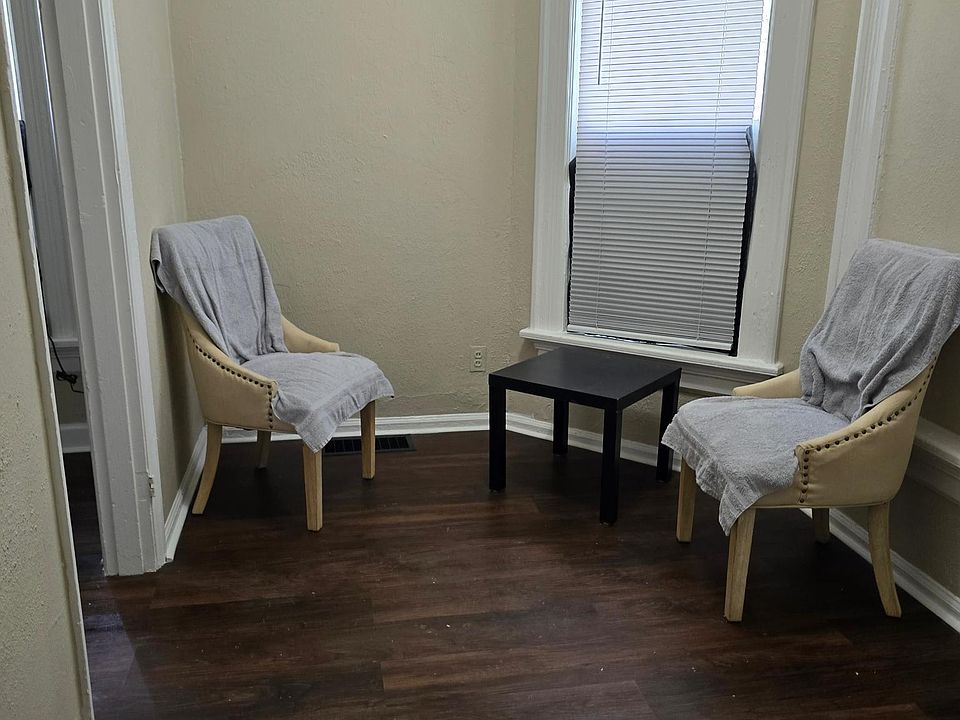 Sitting Area