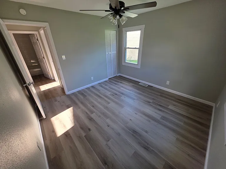 274 Victory Dr — Photo 3