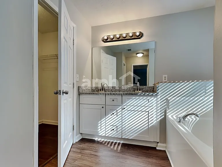 1225 Stephens Pond Vw — Photo 12